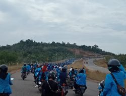 Ribuan Mahasiswa Mengendarai Sepeda Motor Geruduk Kantor DPRD Kepri