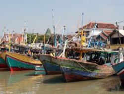 Menko Luhut: Penting Pengamanan Awak Kapal Perikanan Indonesia