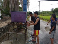 Pemuda Batu Tumbang Buat Tempat Cuci Tangan Umum untuk Cegah Covid-19