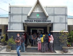Anak Tanjung Riau Tidak Lolos PPDB, Puluhan Orang Tua Datangi Kantor Disdik Batam