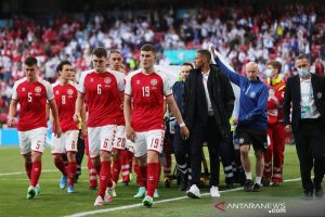 Eriksen Terkapar, Duel Denmark vs Finlandia Ditangguhkan