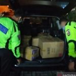 Korlantas Polri Ringkus Pelaku Penyelundup Benur di Jalan Tol
