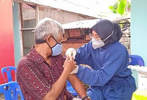 3.284 Warga Tanjungpinang Jadi Sasaran Vaksinasi Massal dan Door to Door