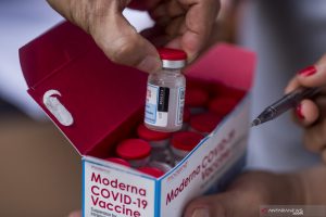 Kemenkes Distribusi 13 Juta Dosis Vaksin COVID-19 Menuju Daerah
