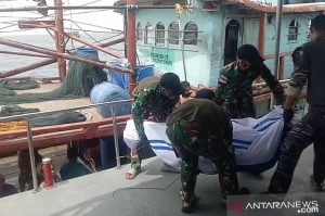 TNI AL Temukan Dua Korban KM United Terbakar dan Karam Kondisi Meninggal