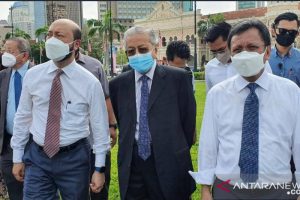 Anwar Ibrahim Bersama Tokoh Oposisi Malaysia Datangi Dataran Merdeka