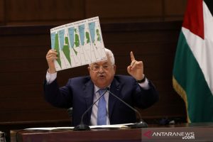 Presiden Palestina Abbas Bertemu Menhan Israel Gantz