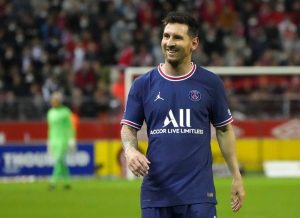 Debut di PSG, Messi ‘Dihajar’ Tiga Kali dalam 30 Menit