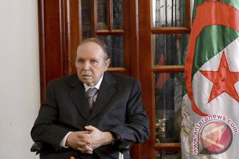 Mantan Presiden Aljazair Bouteflika Meninggal Dunia