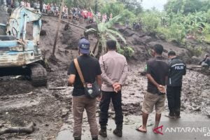 Banjir Bandang Landa NTT, Lima Rumah di Ngada Tertimbun Longsor