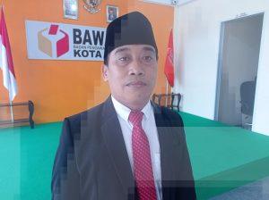 Pria Ribut Santosa Resmi Dilantik PAW Komisioner Bawaslu Batam