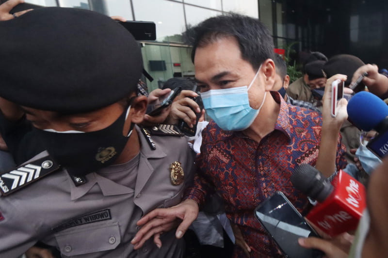Azis Syamsuddin Divonis 3,5 Tahun Penjara, Hak Politik Dicabut