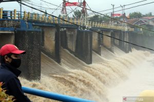 Hujan Lebat Disertai Petir Kurung Sejumlah Wilayah Indonesia