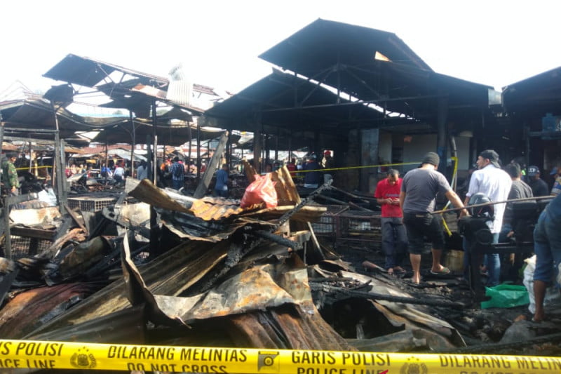 ​​​​​​​Sebanyak 300 Kios Hangus Terbakar di Pasar Bawah Bukittinggi