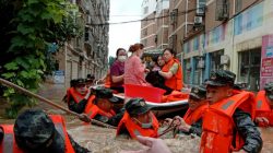 54 Ribu Warga China Dievakuasi, Puluhan Pertambangan Tutup Akibat Banjir