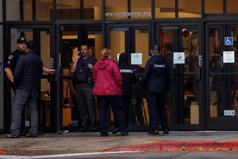Dua Orang Tewas Aksi Penembakan di Pusat Perbelanjaan Amerika Serikat