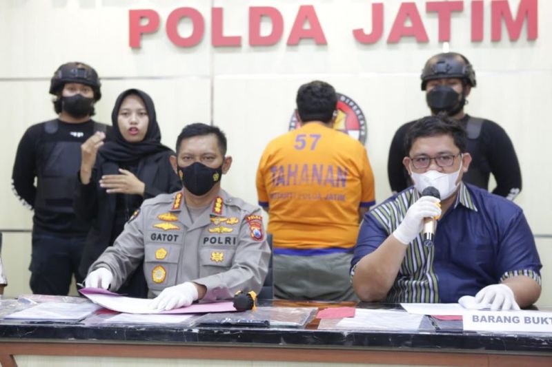 Polda Jawa Timur Tangkap Pelaku Penipu Seleksi Taruna Akpol 2021 di Surabaya