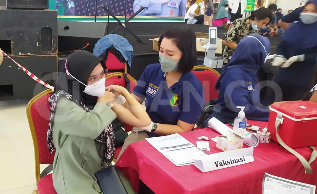 Esok Hari, Ada Vaksinasi Bagi Pengunjung Mal di Batam