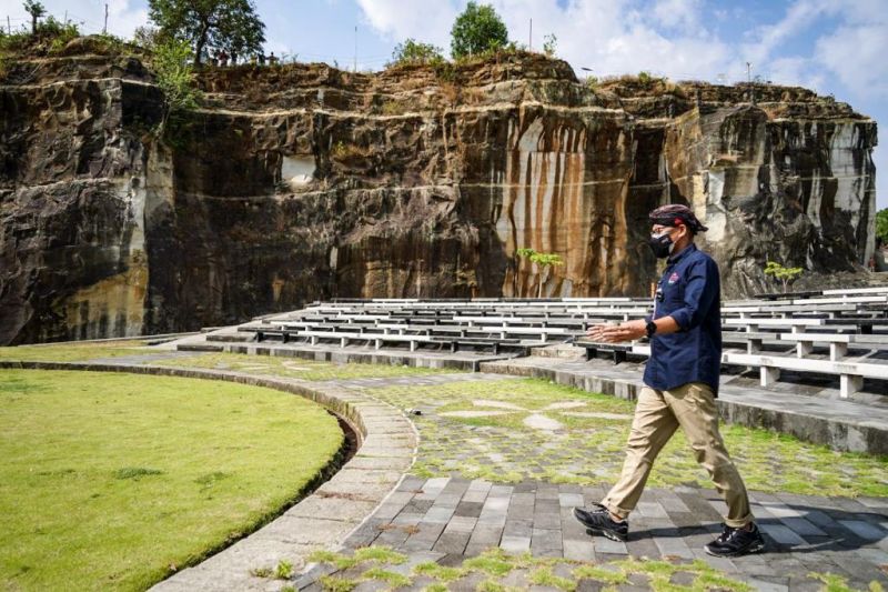 Sandiaga Uno Ingin Tebing Breksi di Jogja Jadi Warisan Dunia