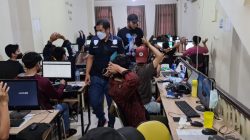 Polisi Gerebek Kantor Sindikat Pinjol di Jakarta Barat