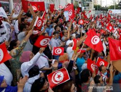 Protes Presiden Kais Saied, Ribuan Warga Tunisia Turun ke Jalan