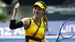 Wang Xinyu Tumbangkan Emma Raducanu di Laga 16 Besar Linz Open
