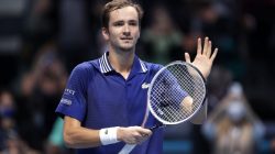 Alexander Zverev Kalah, Medvedev Berpeluang ke Empat Besar ATP Finals