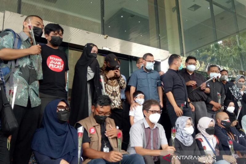 57 Eks Pegawai KPK Ajukan Banding ke Jokowi, Ini Respon Mensesneg