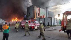 Dua Gudang Korek Api di Tangerang Terbakar