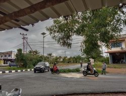 Oli Berceceran di Jalan Ganet Lama, Pengendara Motor Tergelincir