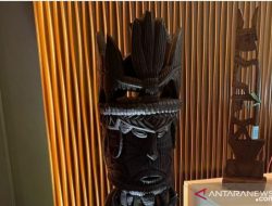 Seni Ukir dan Tarian Suku Kamoro Ada di Mall Senayan Park