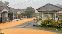 Duh! Air Bercampur Lumpur Masuk Lagi ke Rumah Warga Jalan Transito Tanjungpinang