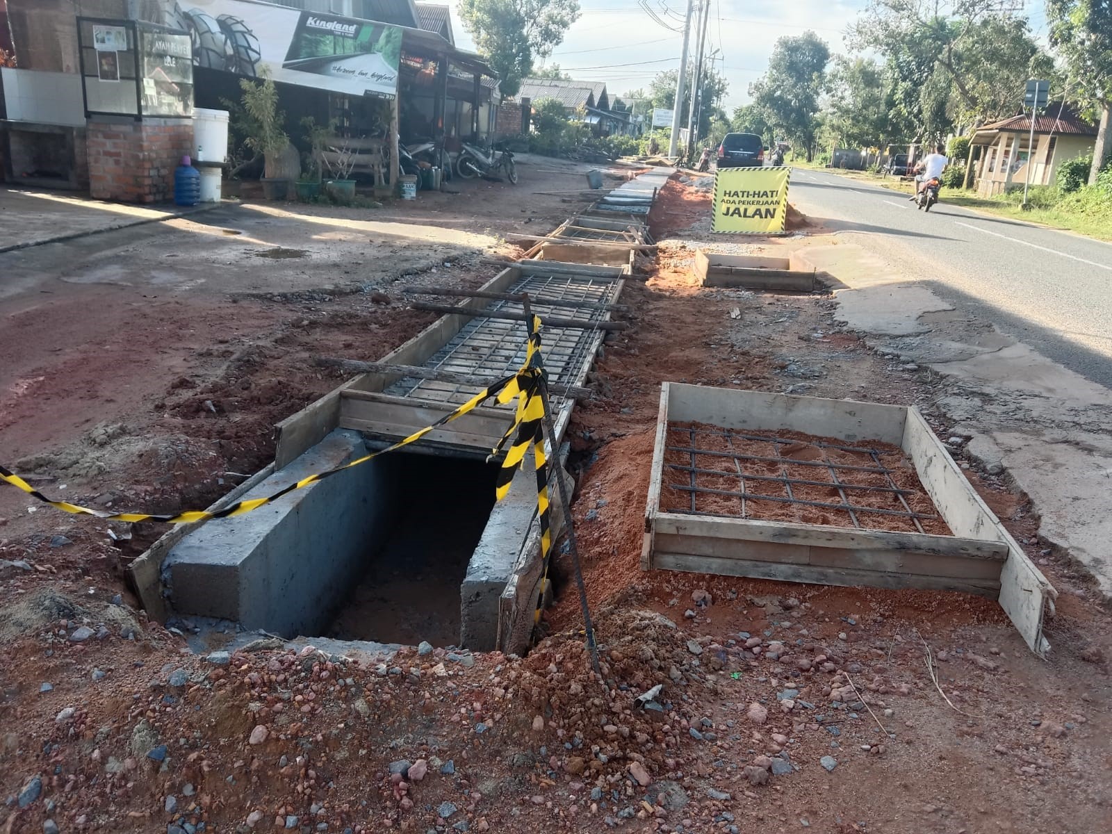 Dua Pembangunan Drainase di Bintan Timur Aneh, Diduga Sengaja Dibuat Buntu