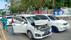 Empat Mobil Telibat Tabrakan Beruntun di Depan Kantor Camat Tanjungpinang Timur