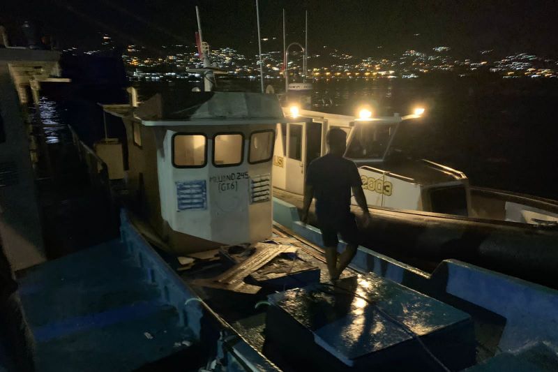 Tiga Kapal Nelayan Hanyut Berhasil Diselamatkan
