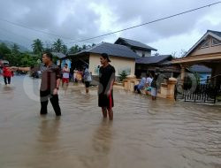 Cuaca Ekstrem Sebabkan Gelombang Tinggi dan Banjir di Natuna