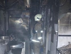 Enam Unit Mobil Padamkan Kebakaran Restoran di Mal Sunter 