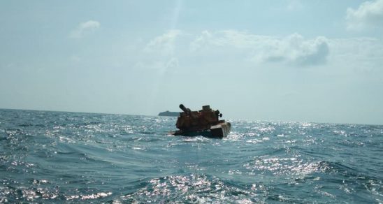 Nelayan Bintan Temukan Benda Mirip Tank Ngapung di Perairan Pulau Cempedak