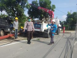 Kecelakaan Tumbangkan Dua Tiang Listrik di Tanjungpinang