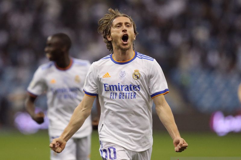 Gol Modric dan Benzema Bawa Real Madrid Juarai Piala Super Spanyol