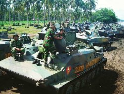 Dankormar Paparkan Kekuatan Alutsista Marinir kepada Panglima TNI