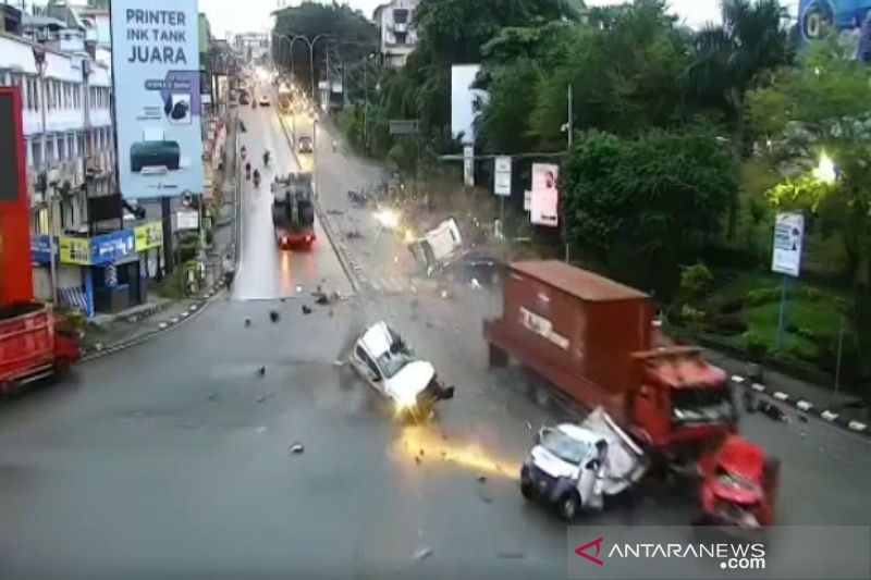 Kecelakaan Maut di Balikpapan, Polisi: Sopir Mengaku Terburu-buru
