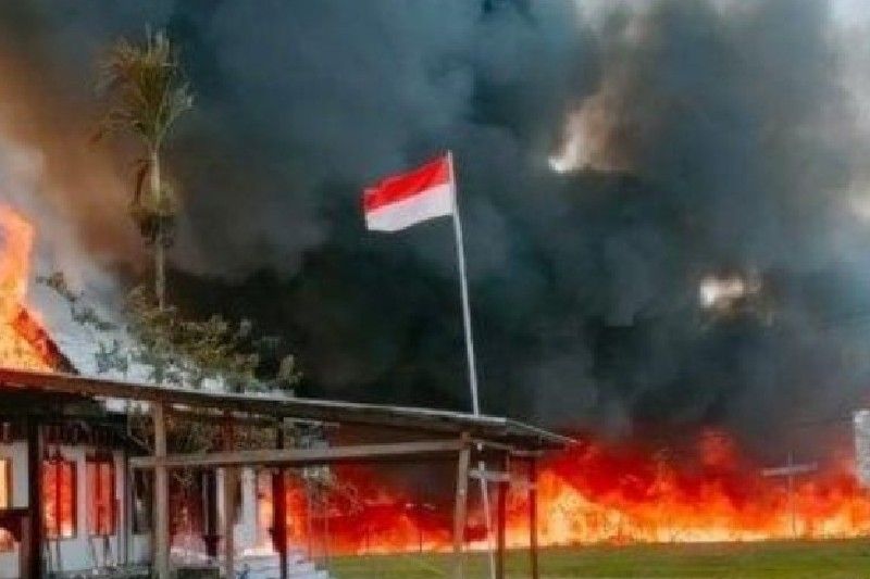 Sekelompok Warga Bakar Dua Rumah di Kabupaten Yalimo