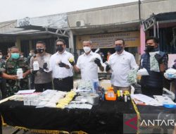 Tim Gabungan Bareskrim Bongkar Pabrik Obat Keras Ilegal di Bogor