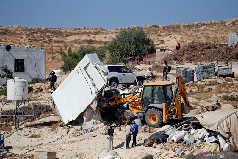 Otoritas Israel Perintahkan Pembongkaran 10 Bangunan, Termasuk Masjid Milik Palestina