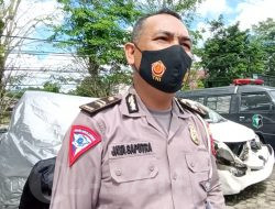 Polisi Ungkap Kronologis Tabrakan Dua Mobil di Simpang Senggarang
