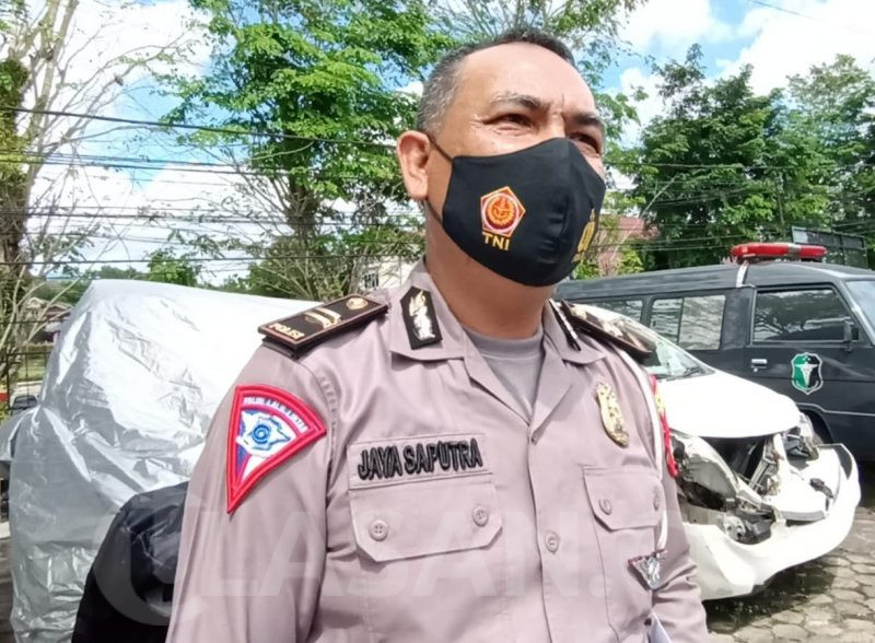 Polisi Ungkap Kronologis Tabrakan Dua Mobil di Simpang Senggarang
