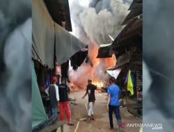 Kebakaran Pasar Desa Pundu Tewaskan Satu Orang dan Hanguskan 50 Bangunan