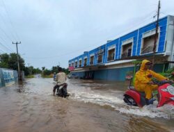 Hujan Deras, Rumah Warga di Natuna Terendam Banjir 1 Meter