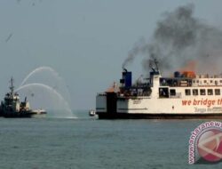 Kapal Feri Berbendera Italia Terbakar di Yunani
